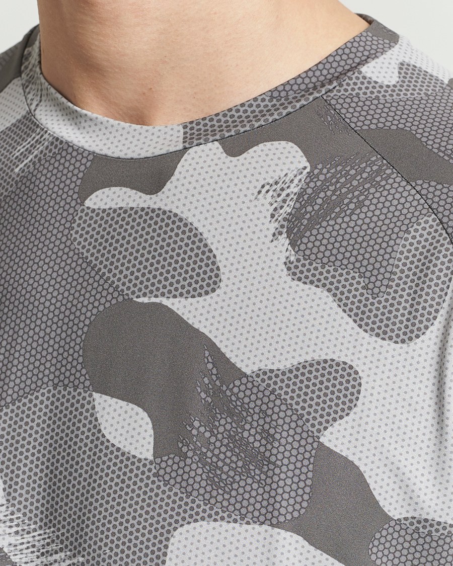 Men | T-Shirts | RLX Ralph Lauren | Peached Airflow Camo Crew Neck T-Shirt Grey