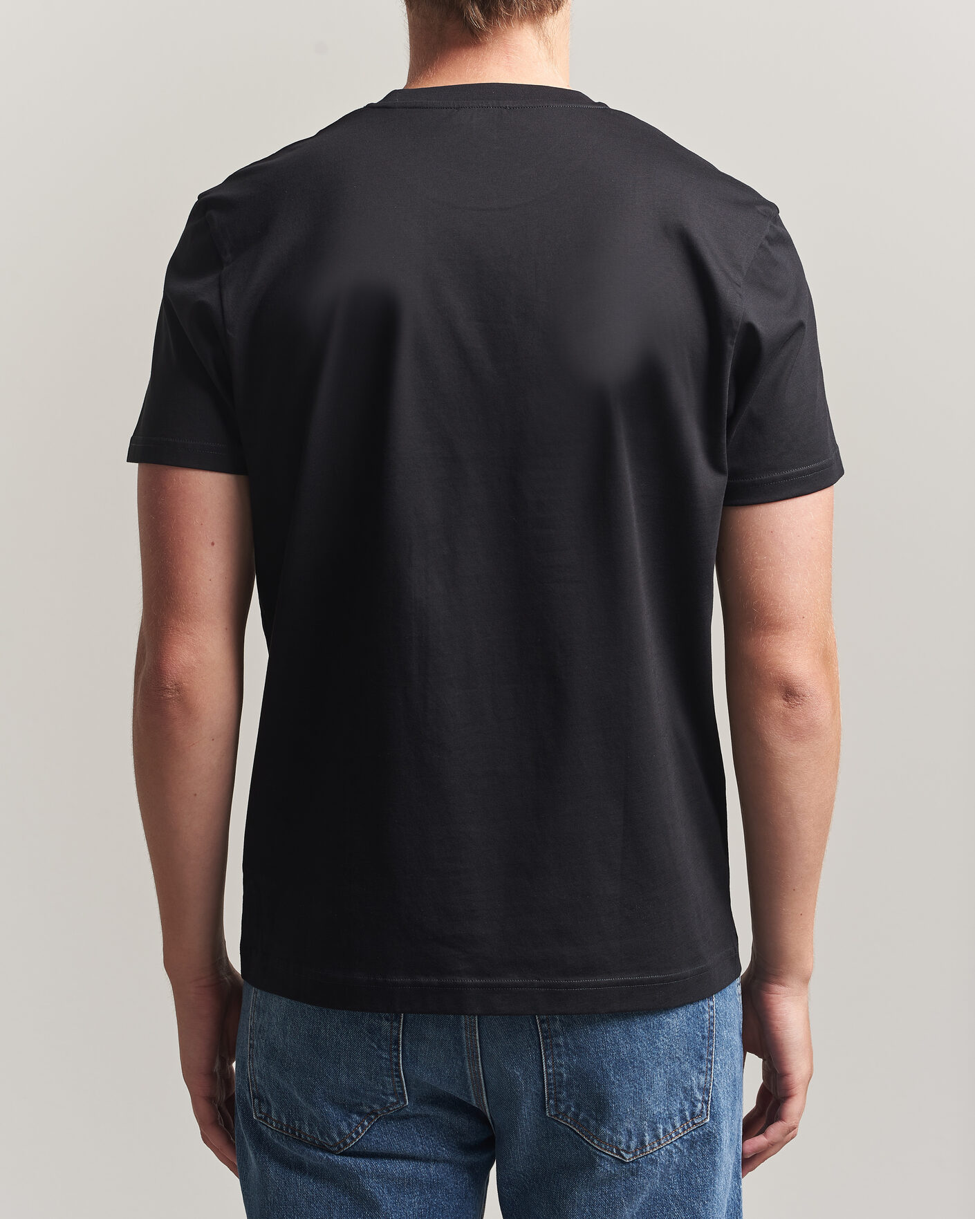 Men | T-Shirts | Sunspel | Riviera Midweight T-Shirt Black