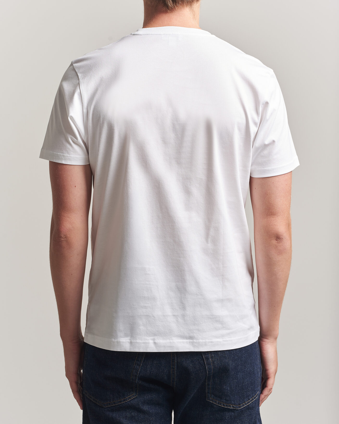 Men | T-Shirts | Sunspel | Riviera Midweight T-Shirt White