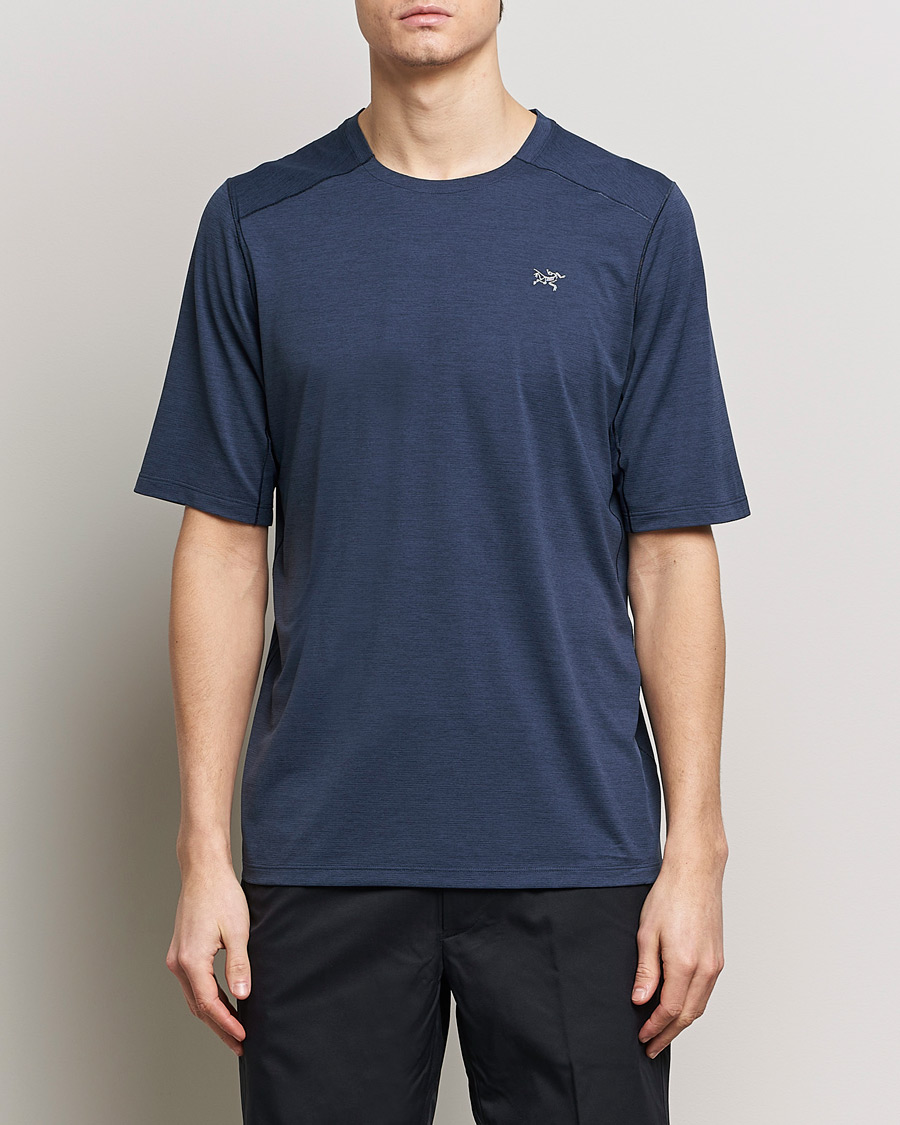 Men | T-Shirts | Arc'teryx | Cormac Crew Neck T-Shirt Black Sapphire Heather