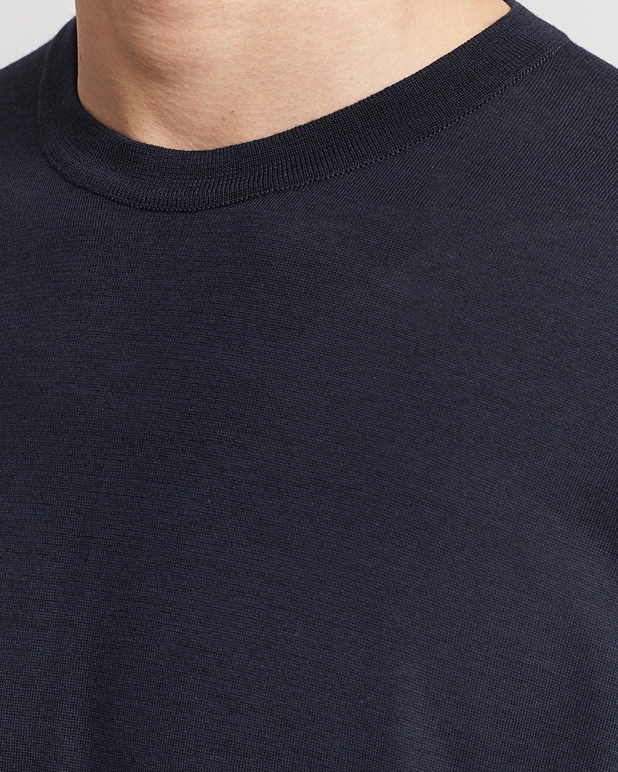 Men | T-Shirts | John Smedley | Hilcote Wool/Sea Island Cotton T-Shirt Navy