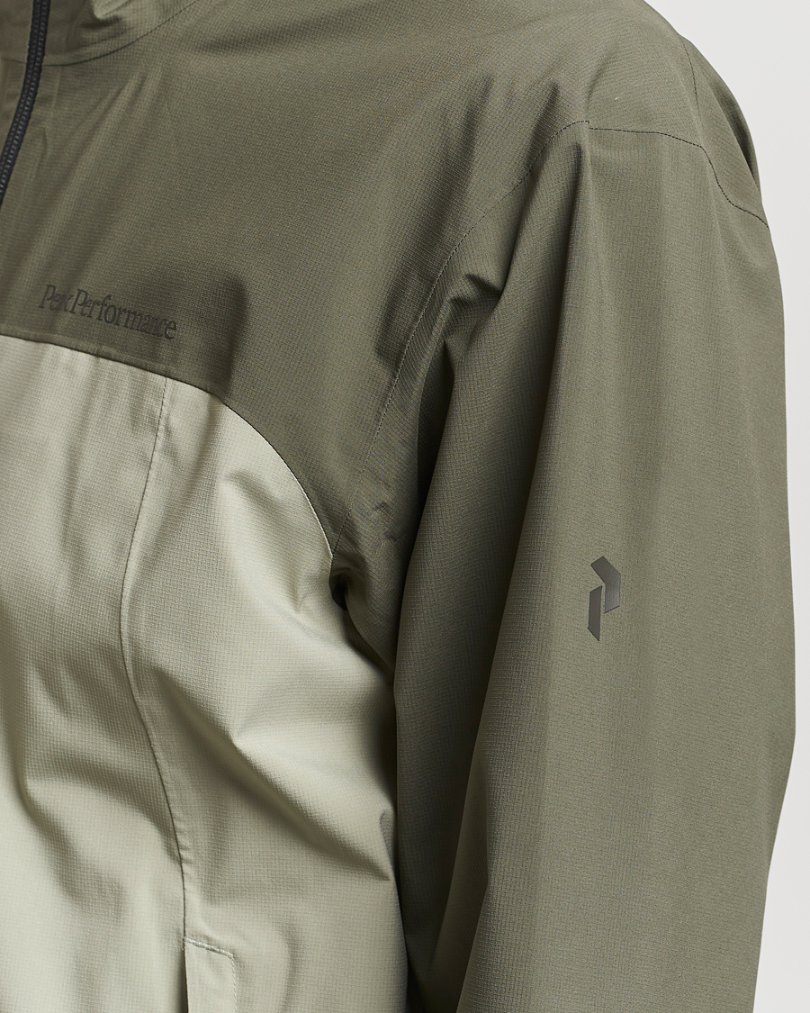 Men | Coats & Jackets | Peak Performance | Trail Hipe Hooded Jacket Pine Needle/Limit Green