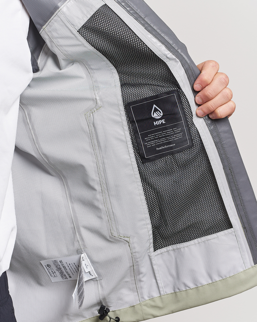 Men | Coats & Jackets | Peak Performance | Trail Hipe Hooded Jacket Pine Needle/Limit Green