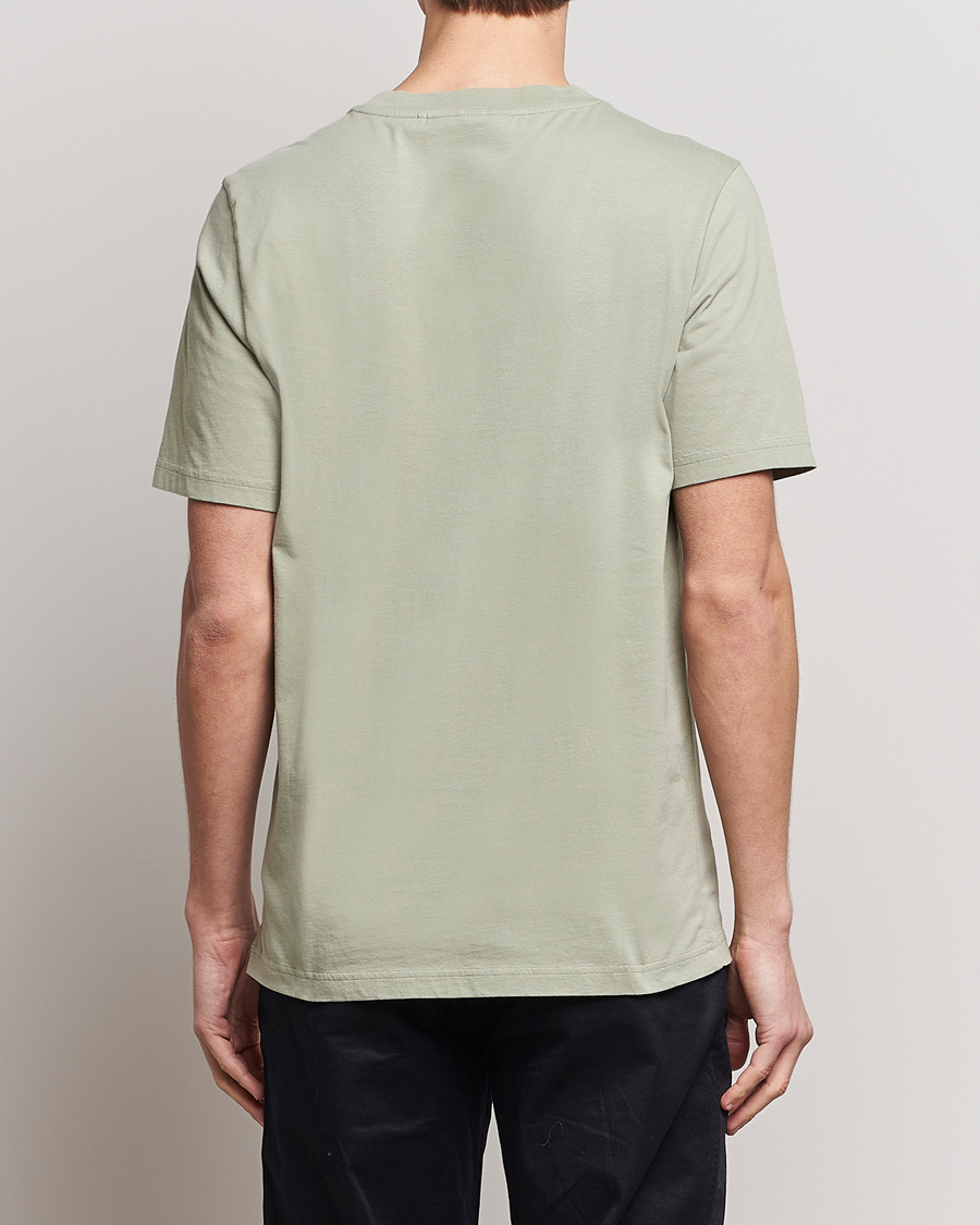 Men | T-Shirts | Peak Performance | Original Logo Crew Neck T-Shirt Limit Green