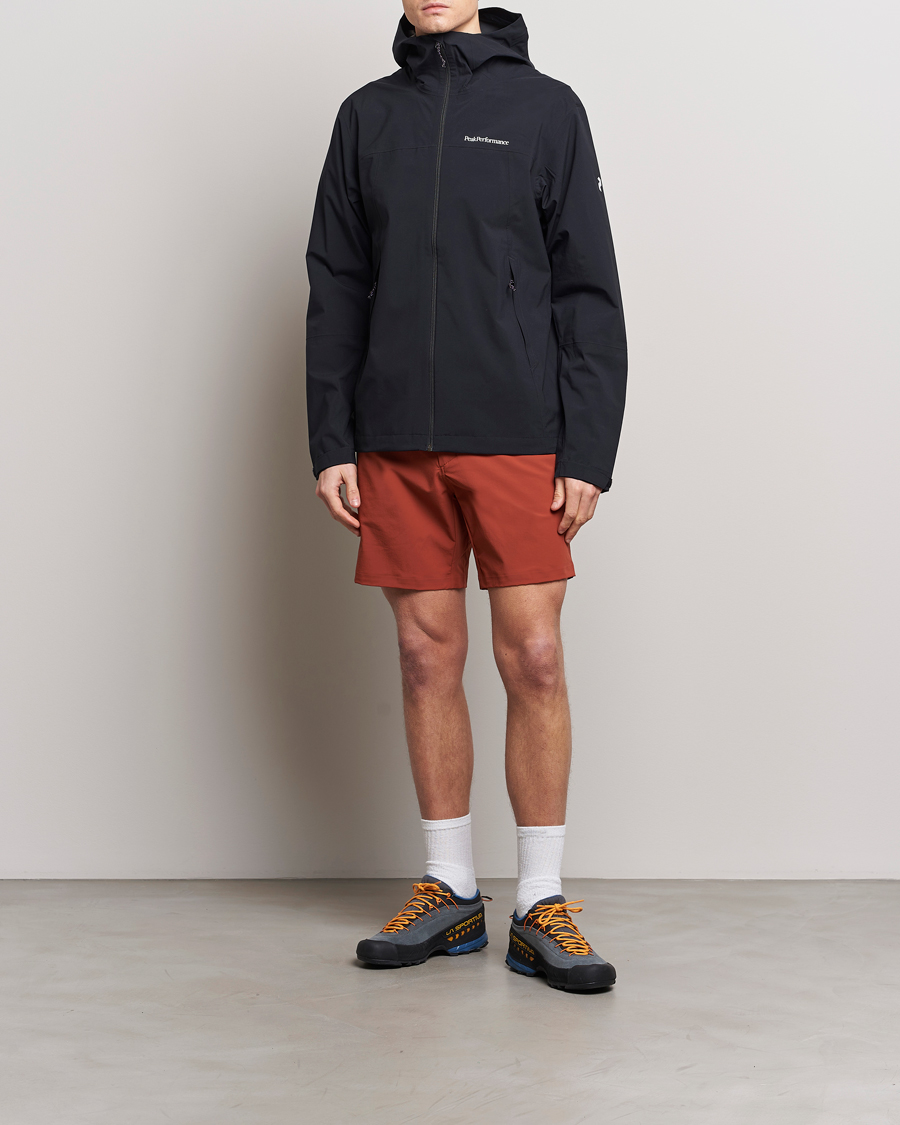 Men | Shorts | Peak Performance | Vislight Light Shorts Spiced