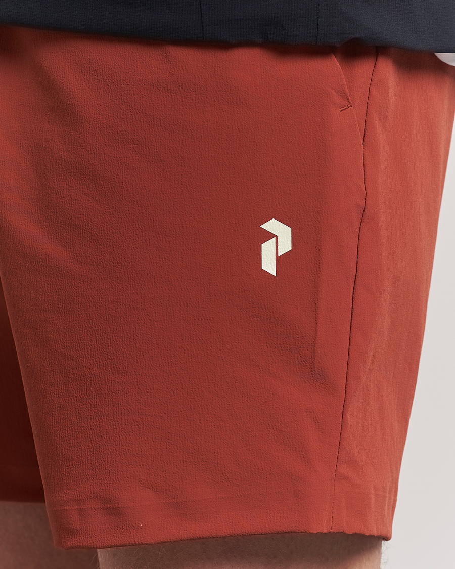 Men | Shorts | Peak Performance | Vislight Light Shorts Spiced