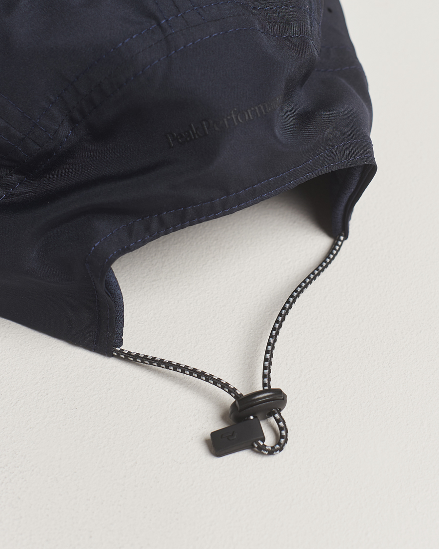 Men | Hats & Caps | Peak Performance | Peak PerformanceLightweight CapSalute Blue