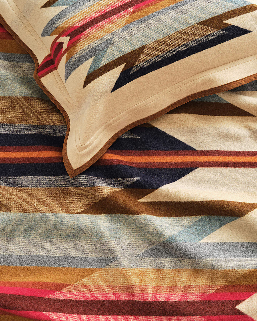 Men | Fabrics | Pendleton | Jacquard Unnapped Robe Wyeth Trail