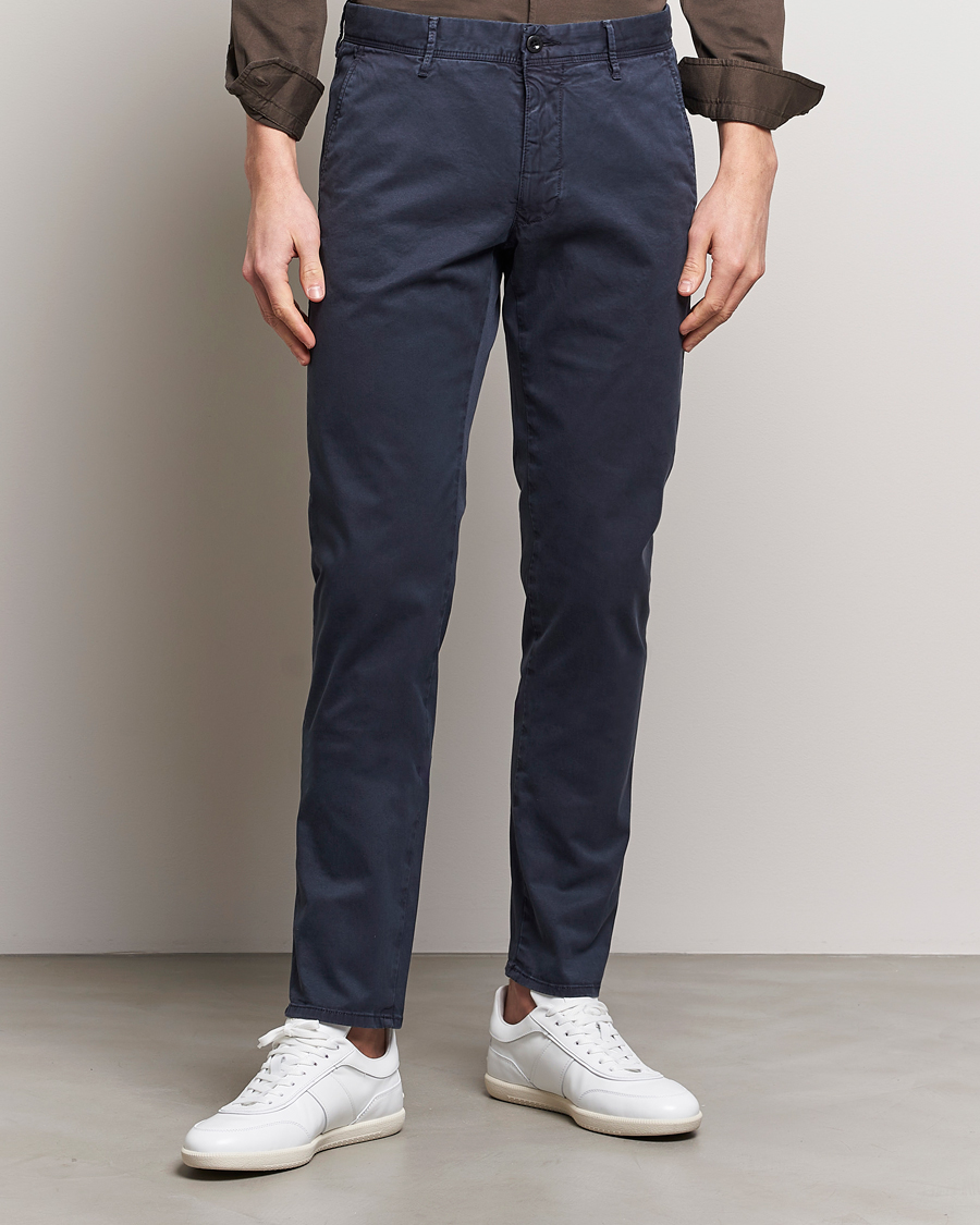 Men | Trousers | Incotex | Slim Fit Garment Dyed Slacks Navy