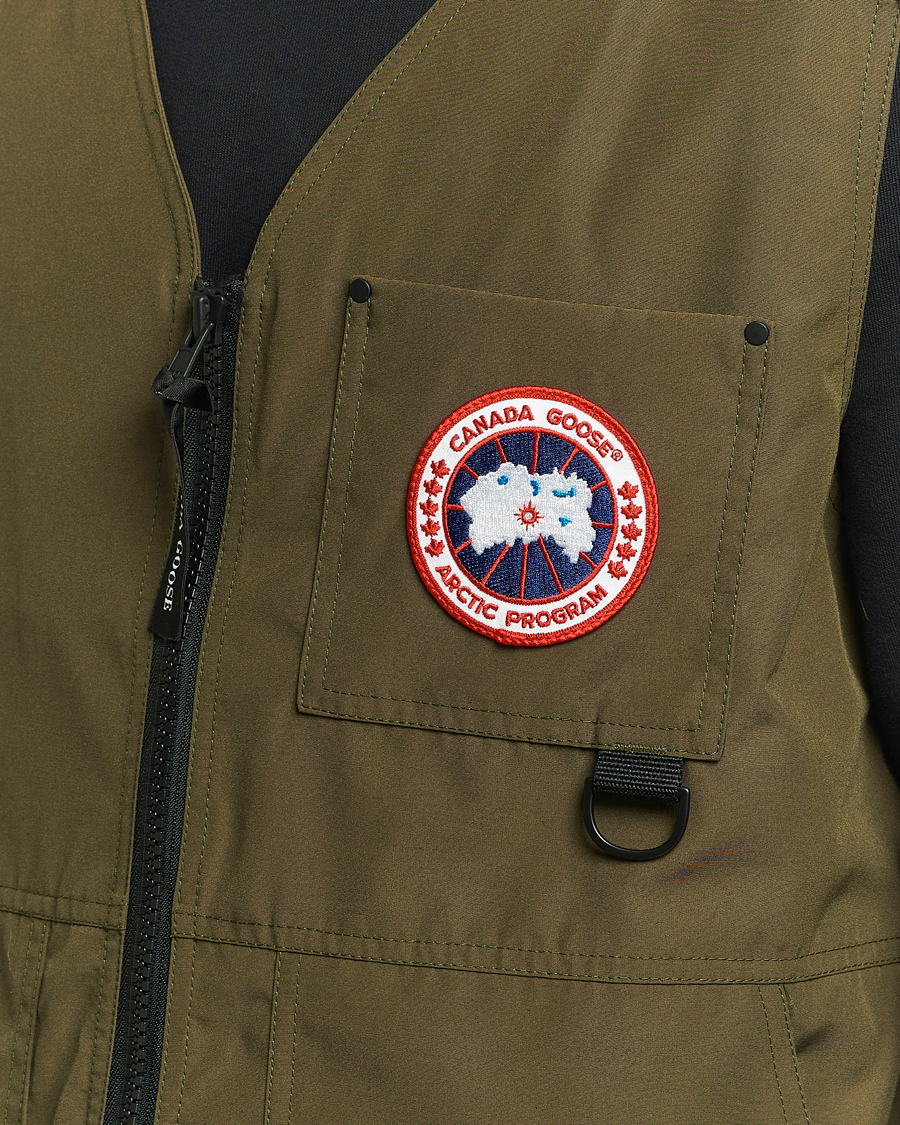 Men | Coats & Jackets | Canada Goose | Canmore Vest Military Green