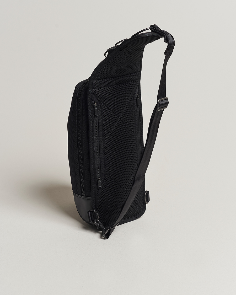 Men | Bags | Porter-Yoshida & Co. | Heat Sling Shoulder Bag Black