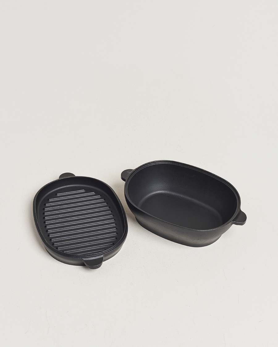 Men | Outdoor living | Snow Peak | Micro Oval Cast Iron Oven