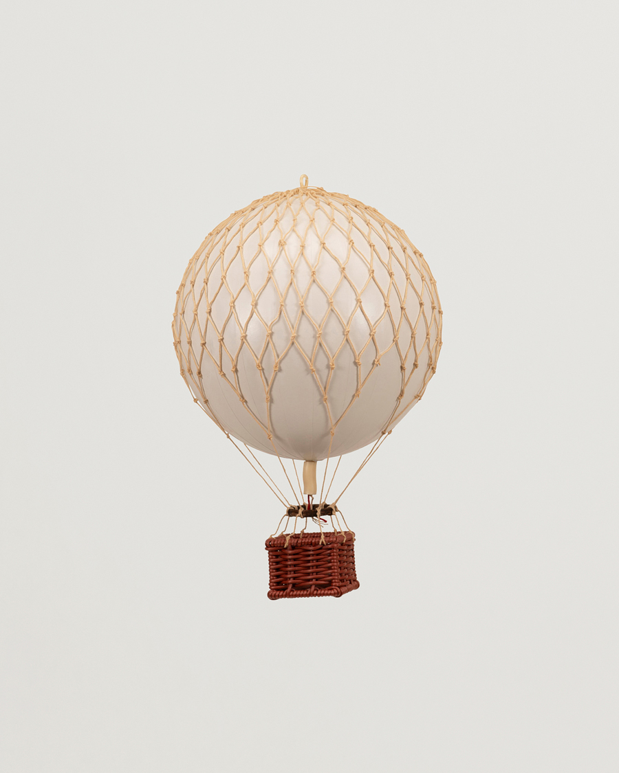 Men | Decoration | Authentic Models | Travels Light Balloon Pure White