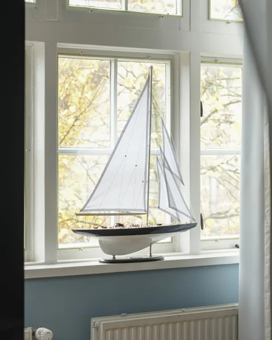 Men | Decoration | Authentic Models | J-Yacht Rainbow 1934 Black/White