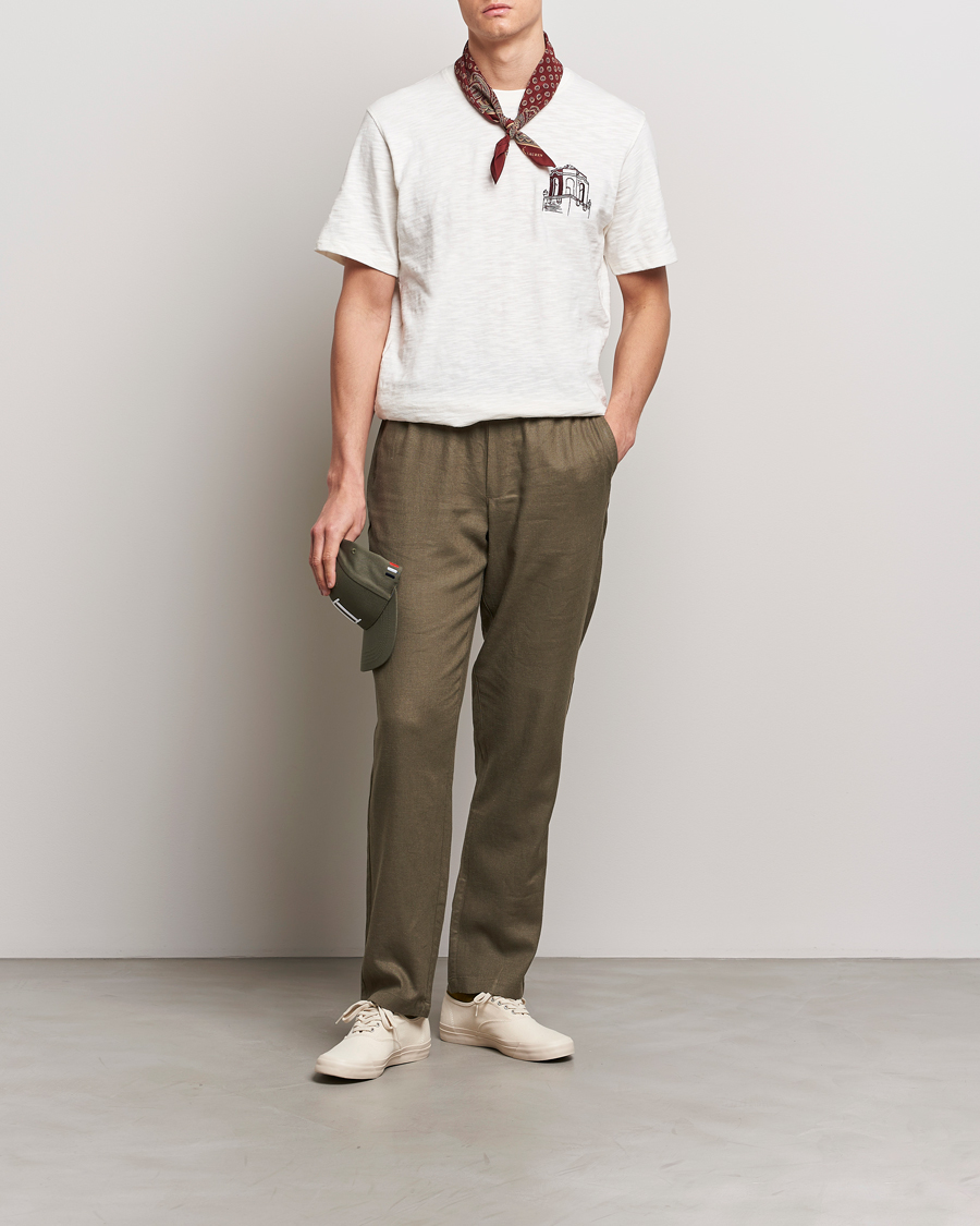 Men | T-Shirts | LES DEUX | Hotel Embroidery T-Shirt Ivory
