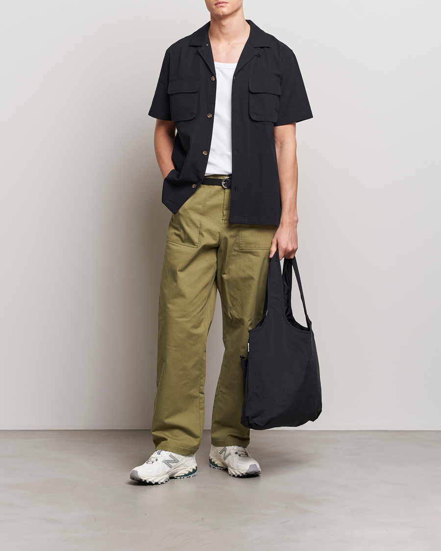 Men | Shirts | LES DEUX | Osmund Seersucker Shirt Black