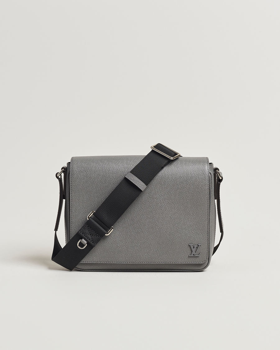 Men | Pre-Owned & Vintage Bags | Louis Vuitton Pre-Owned | District PM Taiga Messenger Grey