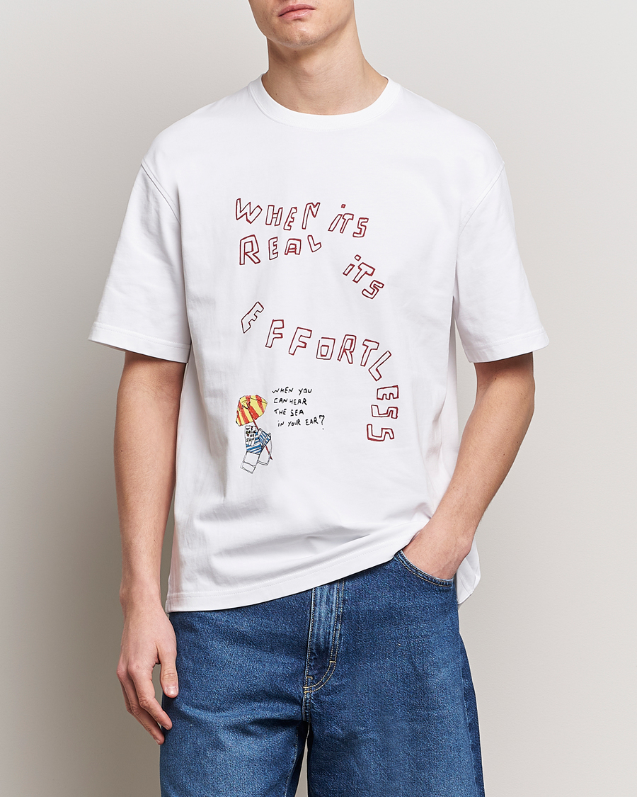 Men | T-Shirts | Samsøe Samsøe | Sagiotto Printed Crew Neck T-Shirt White Effortless