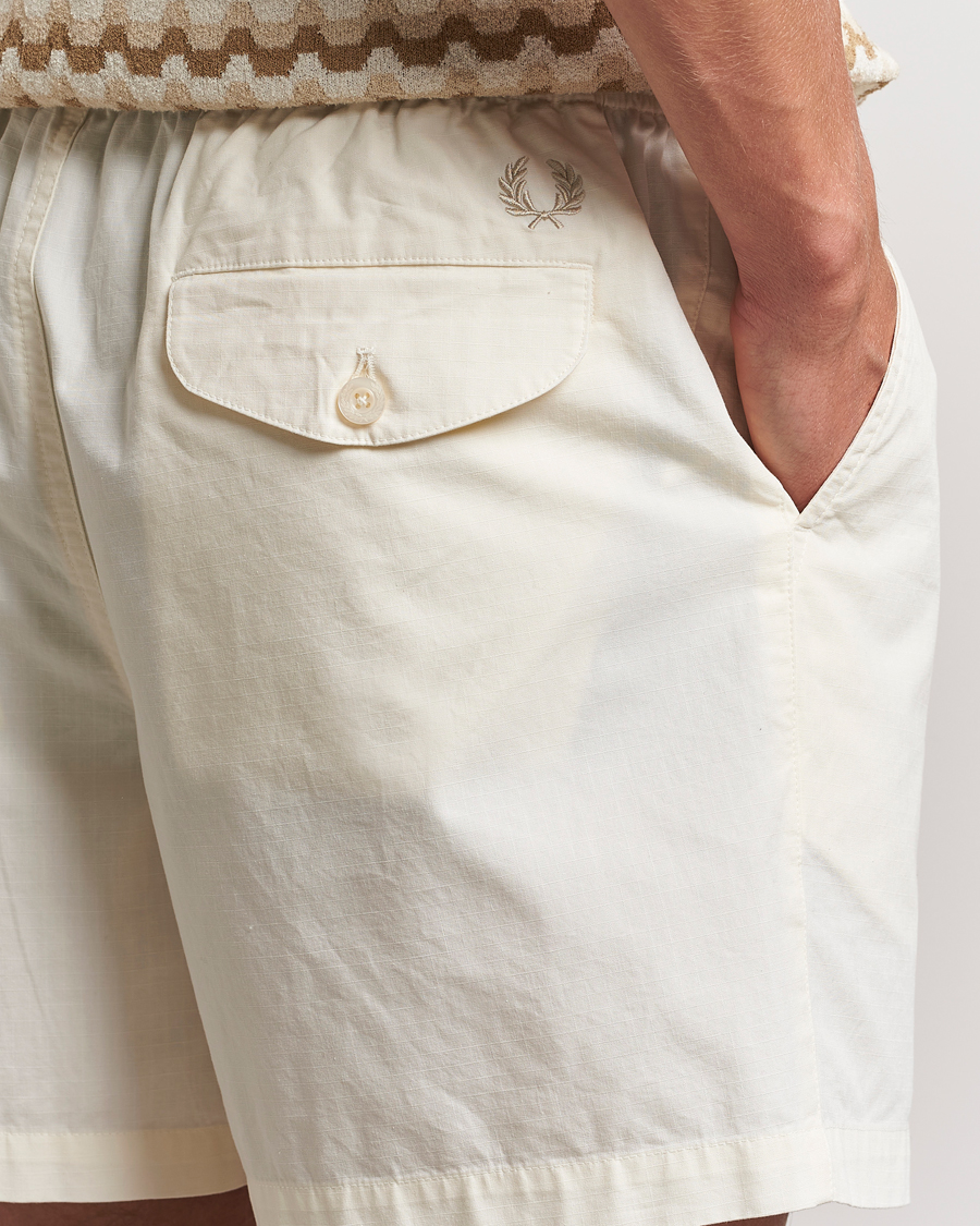 Men | Shorts | Fred Perry | Woven Ripstop Drawstring Shorts Ecru