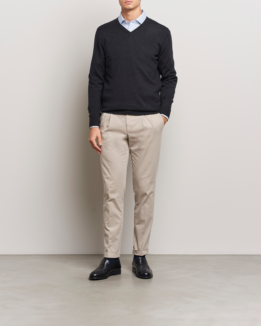 Men | Sweaters & Knitwear | Charles Tyrwhitt | Pure Merino V-Neck Jumper Dark Charcoal