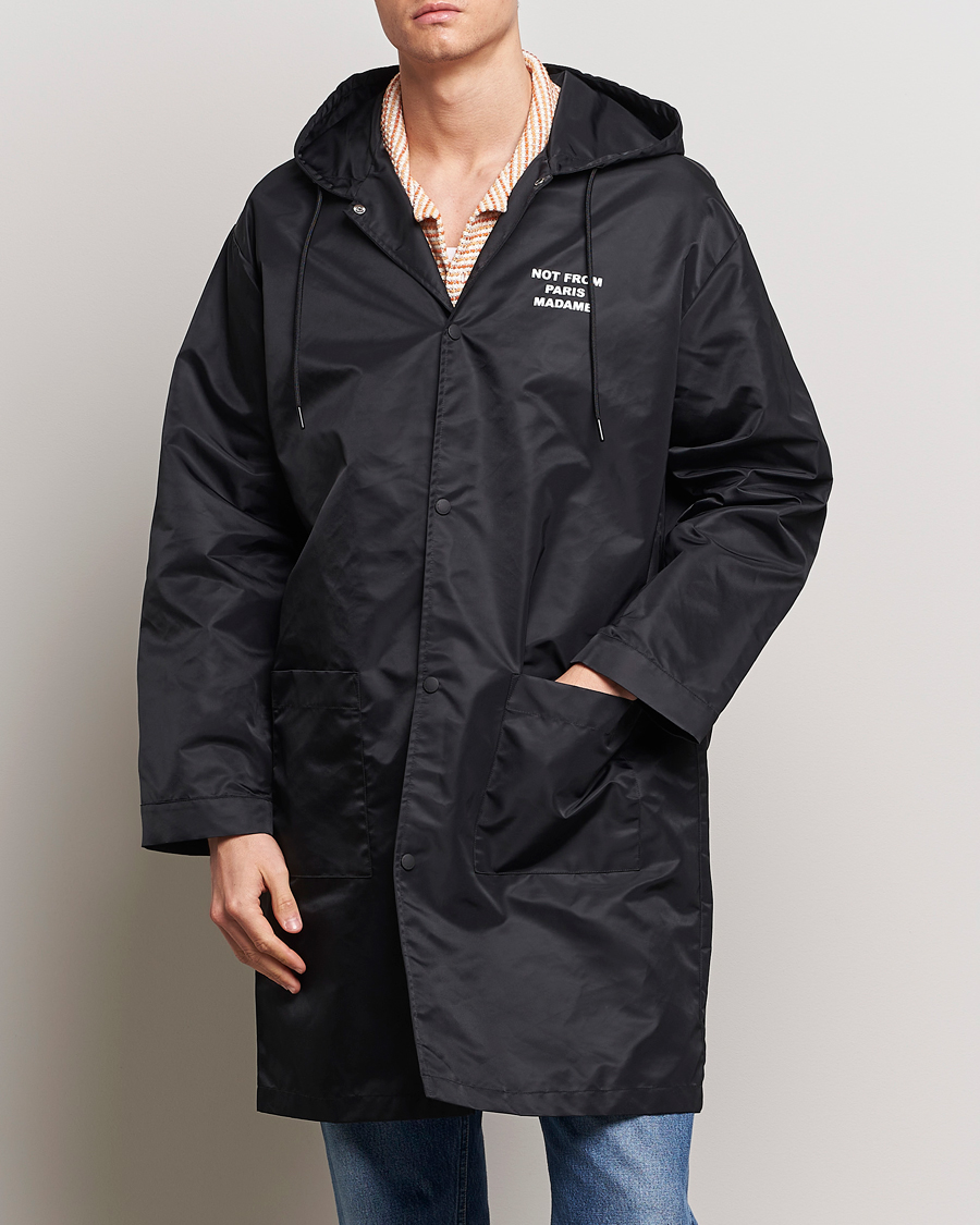 Men | Coats & Jackets | Drôle de Monsieur | La Parka Slogan Coat Black