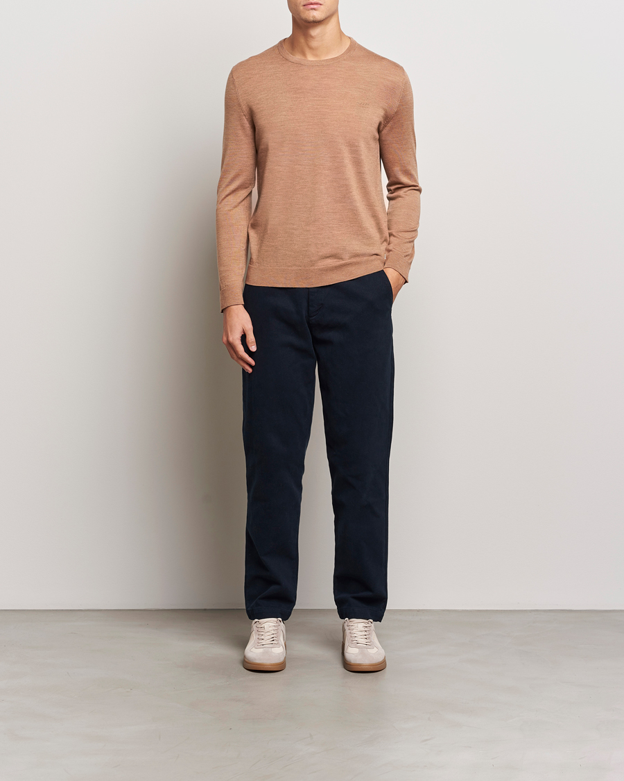 Men | Sweaters & Knitwear | GANT | Extrafine Merino Wool C-Neck Dk Sand Melange