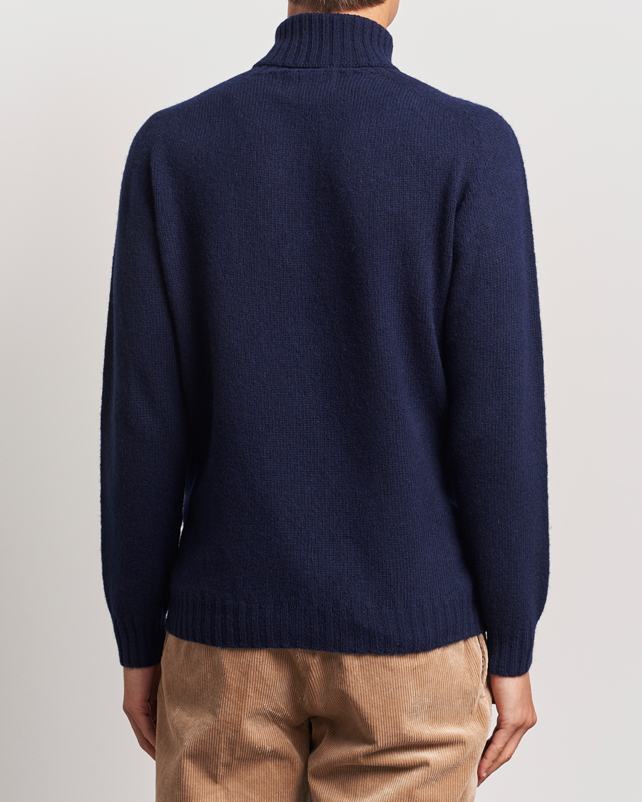 Men | Sweaters & Knitwear | Harley Of Scotland | Supersoft Lambswool Rollneck Navy