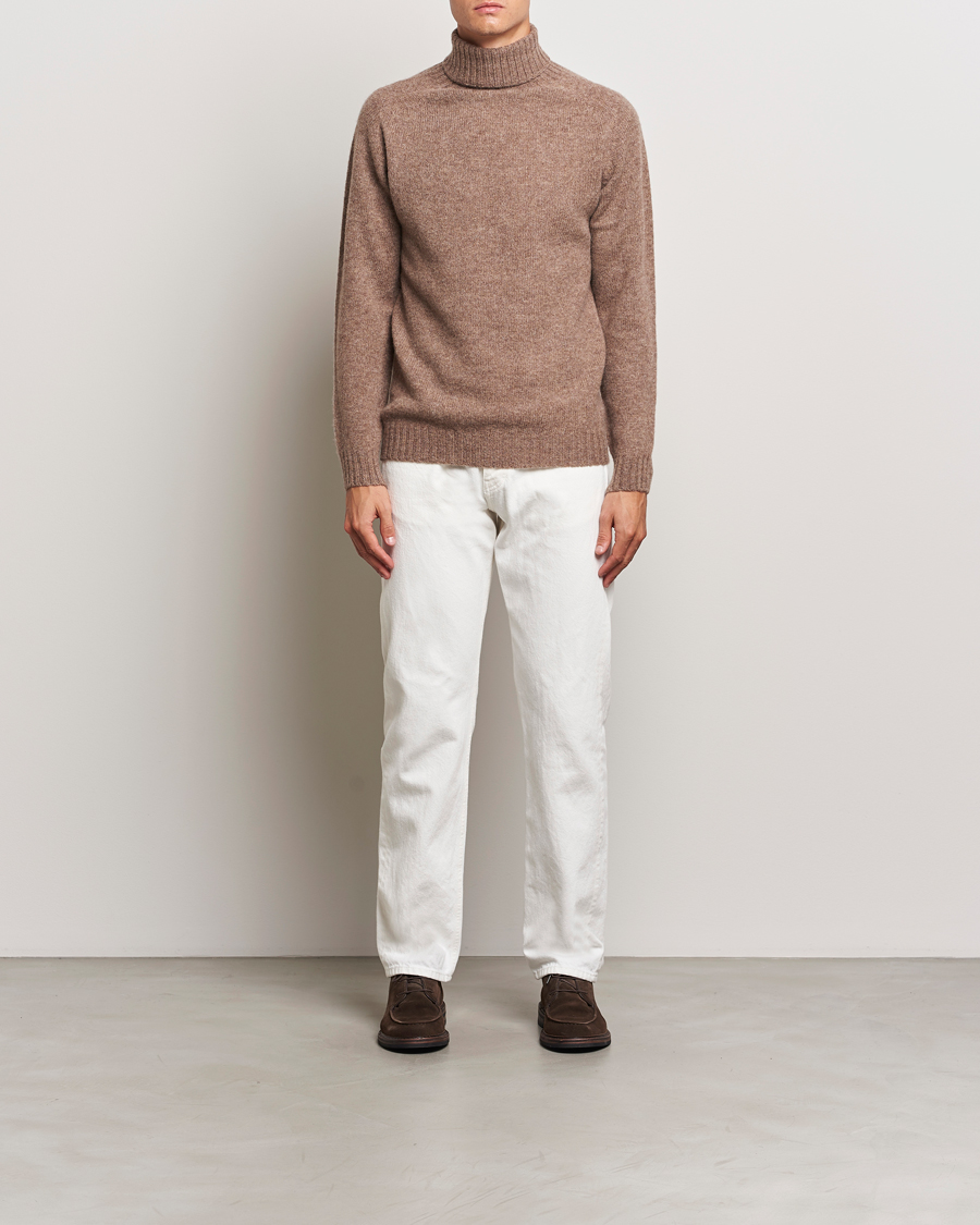 Men | Sweaters & Knitwear | Harley Of Scotland | Supersoft Lambswool Rollneck Nutmeg Brown