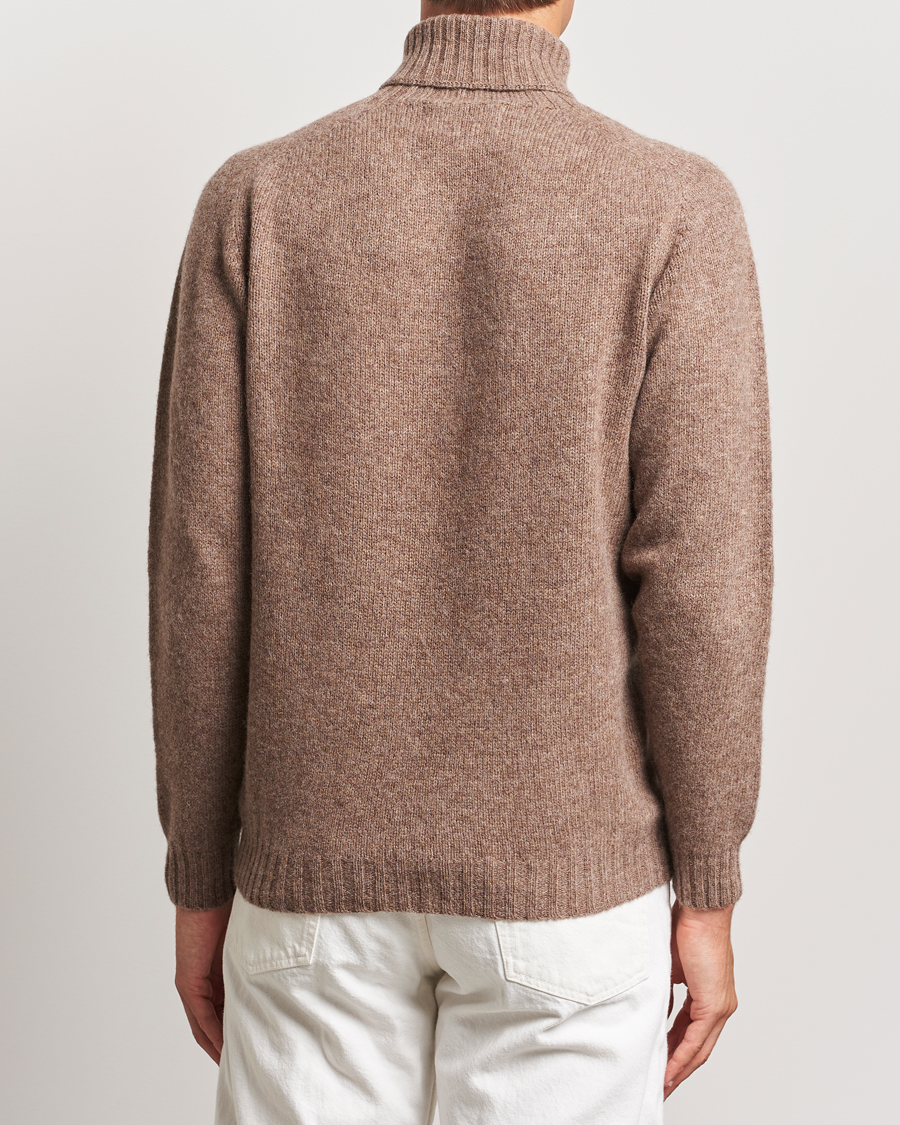 Men | Sweaters & Knitwear | Harley Of Scotland | Supersoft Lambswool Rollneck Nutmeg Brown