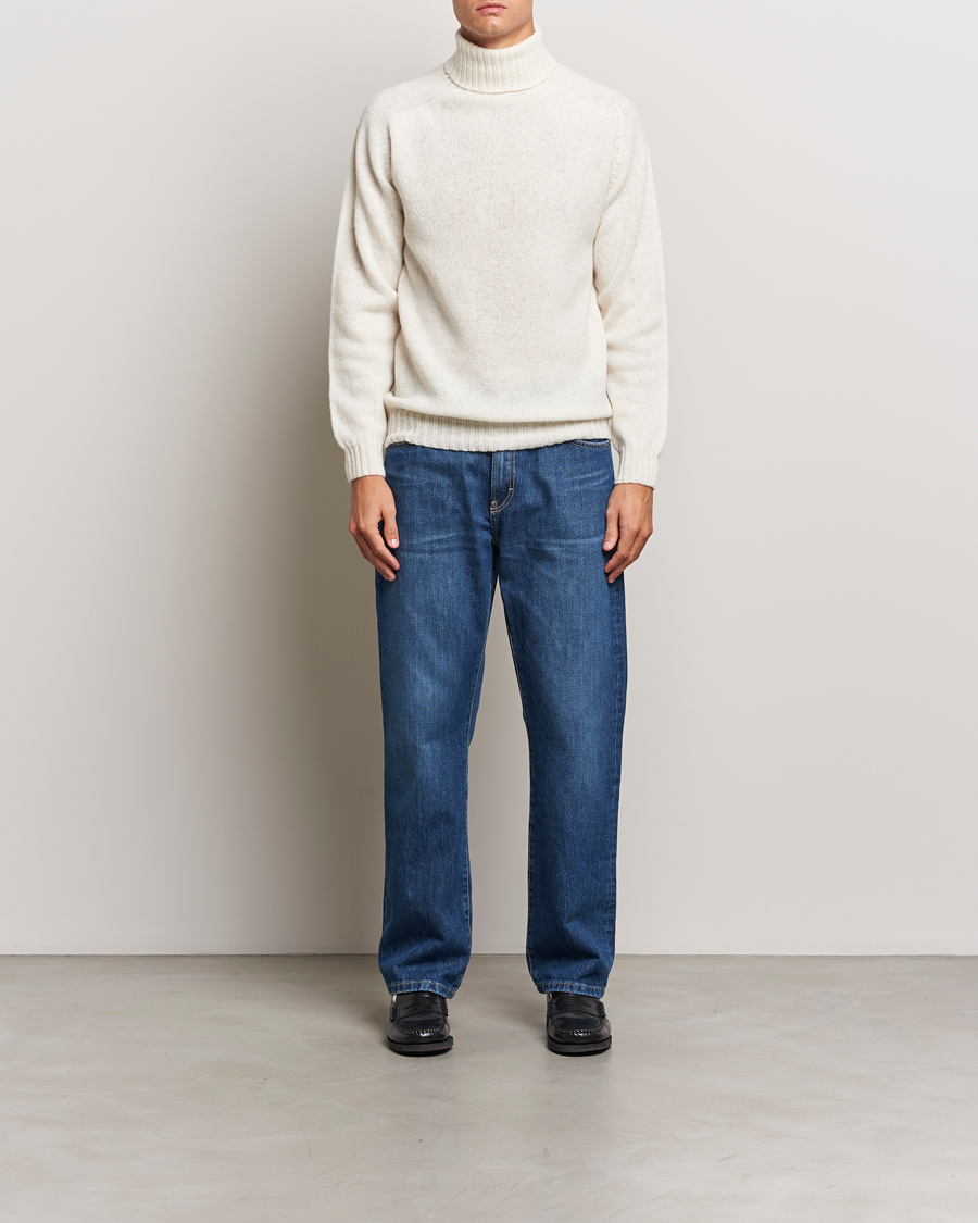 Men | Sweaters & Knitwear | Harley Of Scotland | Supersoft Lambswool Rollneck Winter White