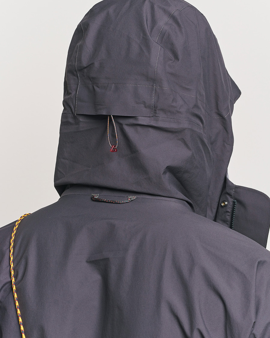 Men | Coats & Jackets | Klättermusen | Asynja Lightweight Waterproof Jacket Raven