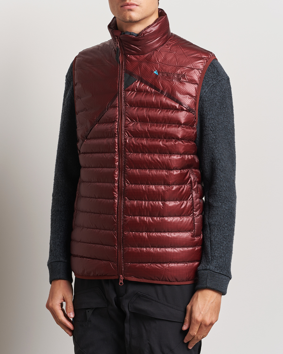 Men | Coats & Jackets | Klättermusen | Lopt Lightweight Down Vest Madder Red