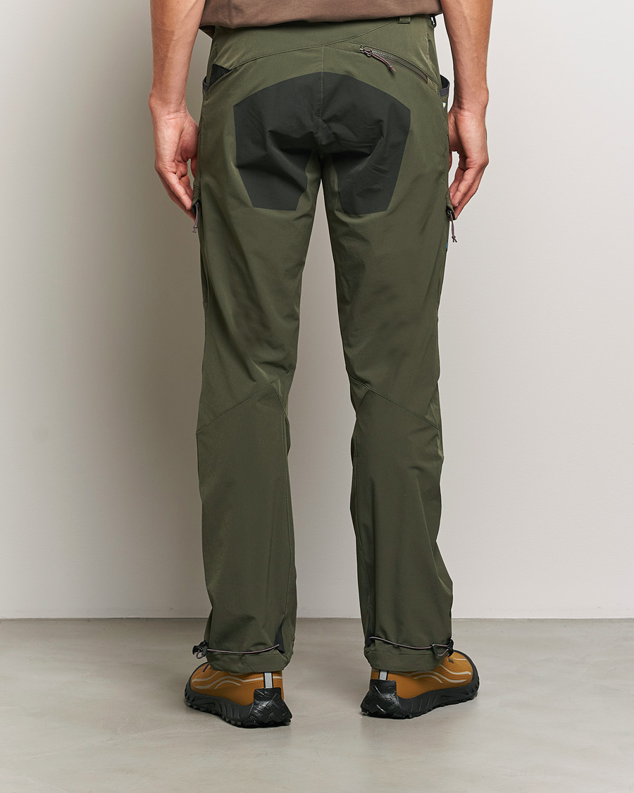 Men | Trousers | Klättermusen | Misty 2.0 Softshell Pants Dark Dusty Green