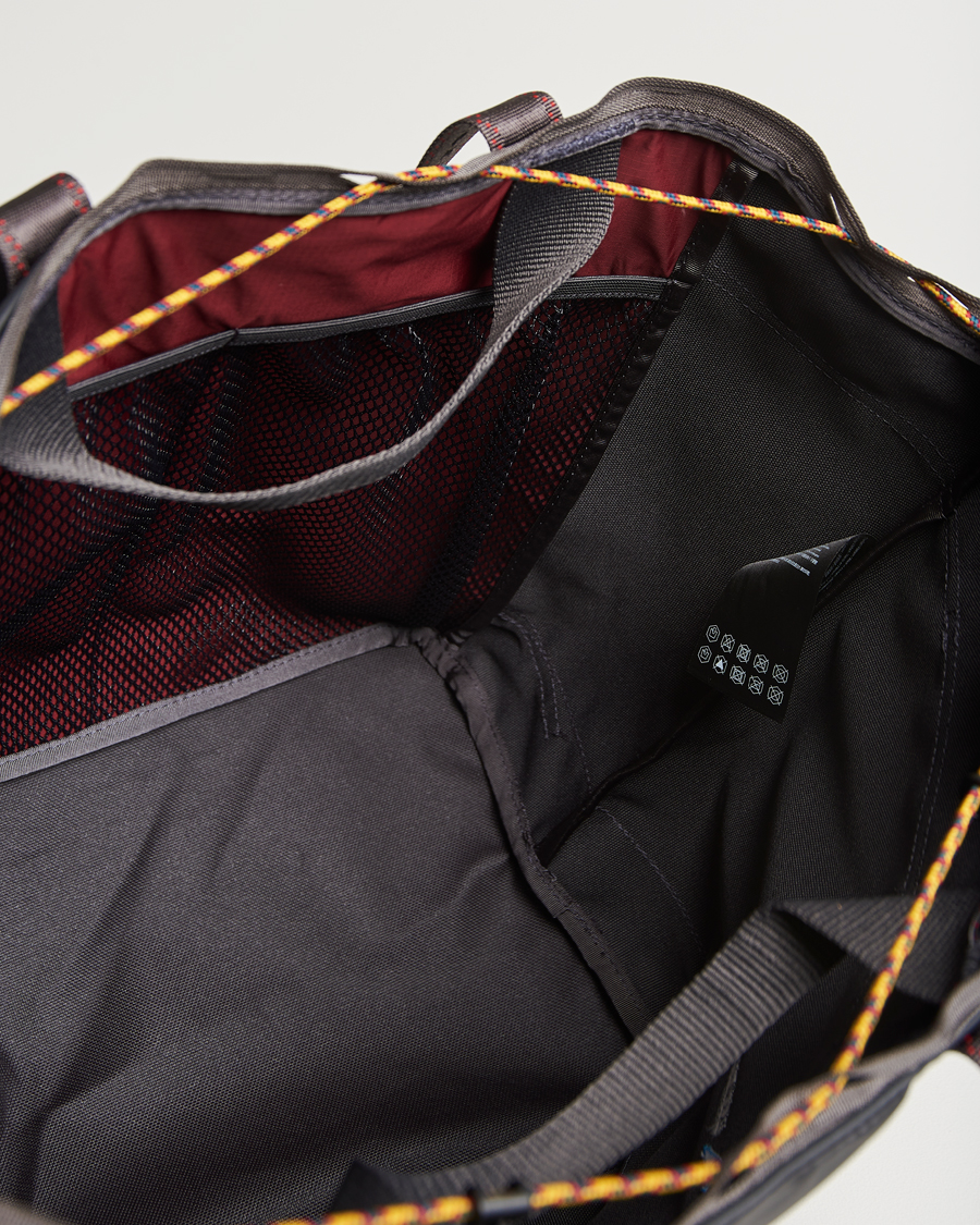 Men | Bags | Klättermusen | Eljudner 25L Tote Bag Raven