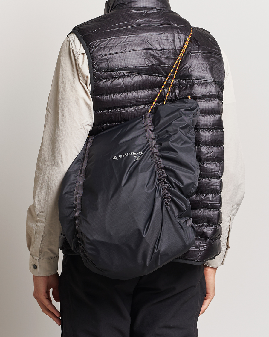 Men | Bags | Klättermusen | KlättermusenGebo 23L Lightweight TotebagRaven