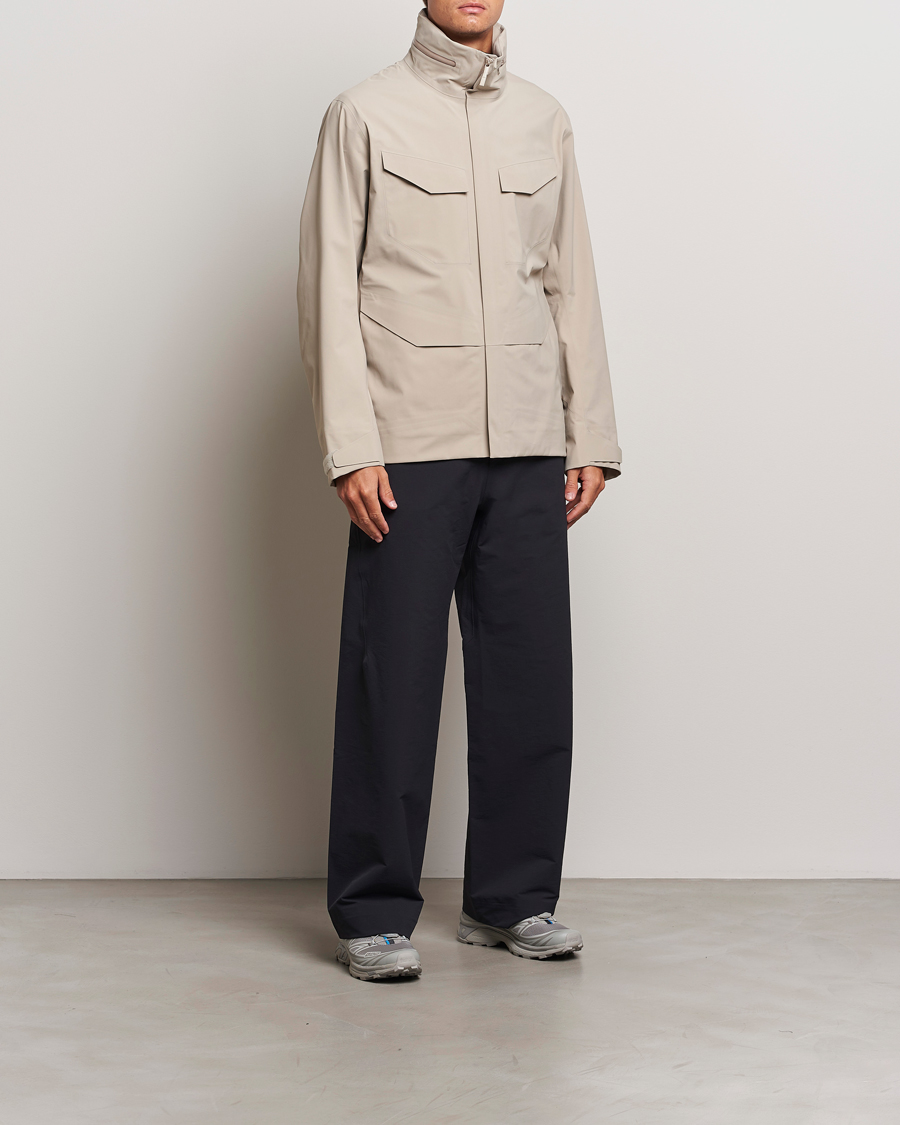 Men | Coats & Jackets | Arc'teryx Veilance | GORE-TEX Field Jacket Rune