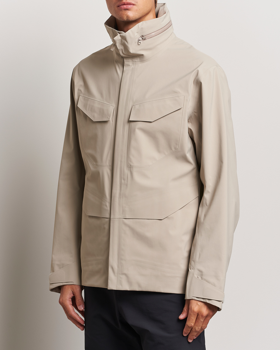Men | Coats & Jackets | Arc'teryx Veilance | GORE-TEX Field Jacket Rune