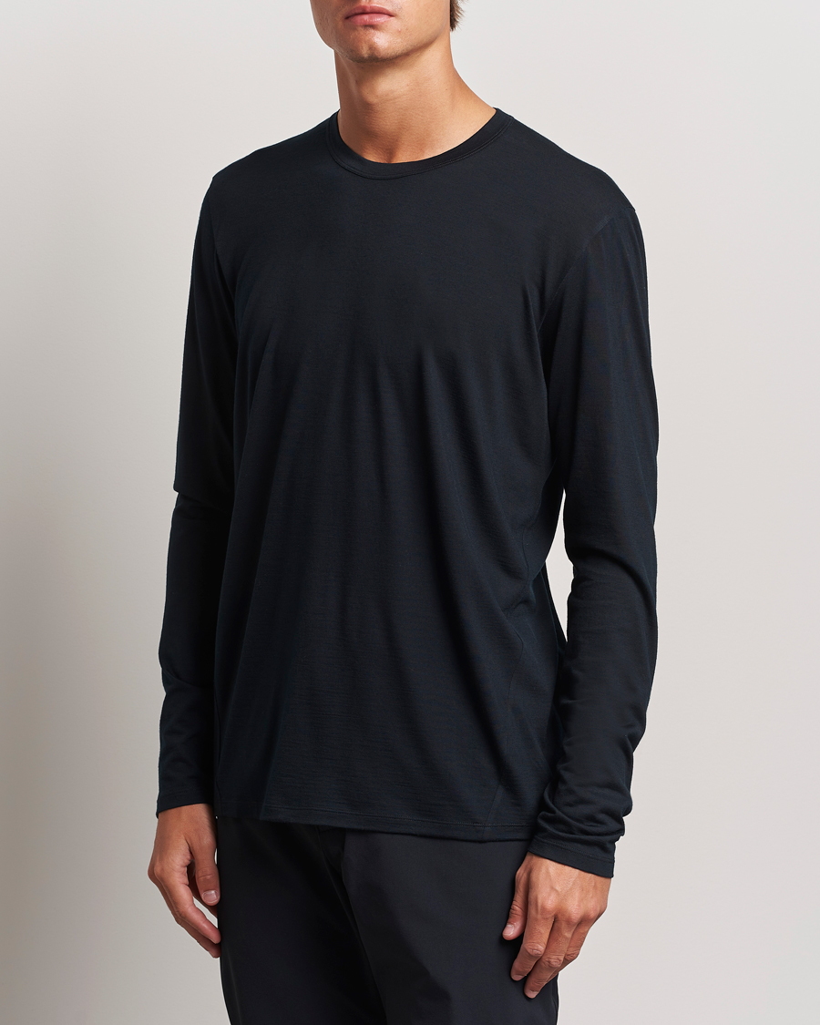 Men | T-Shirts | Arc'teryx Veilance | Frame Long Sleeve T-shirt Black