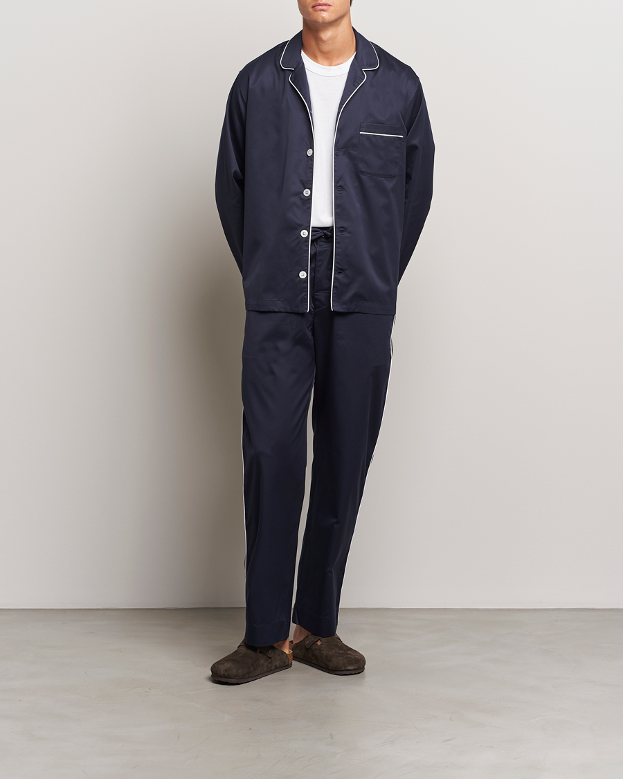 Men | Pyjamas & Robes | Tekla | Sateen Pyjama Shirt Chelsea Navy