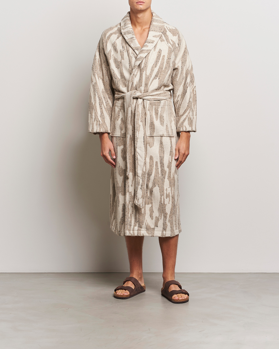 Men | Pyjamas & Robes | OAS | Fern Linen Terry Statement Robe Beige/White