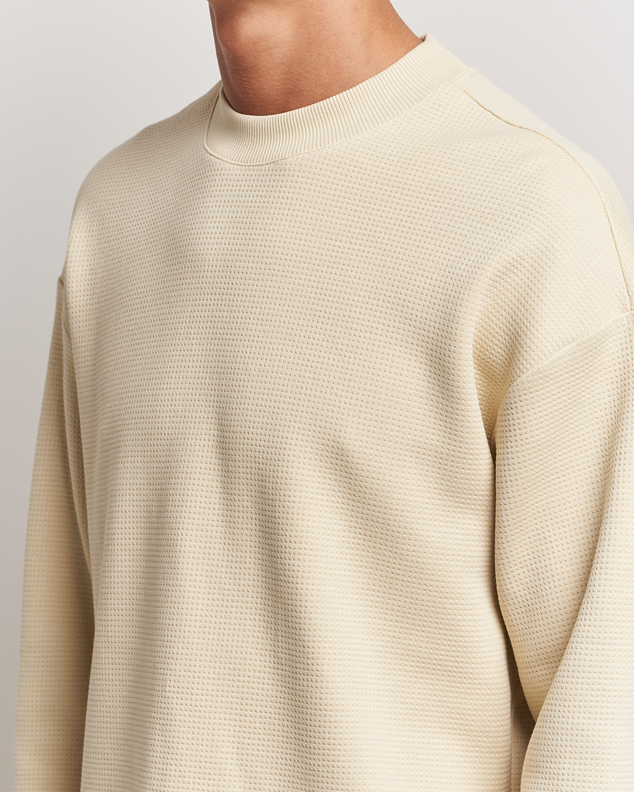 Men | T-Shirts | NN07 | Benja Long Sleeve T-Shirt Ecru