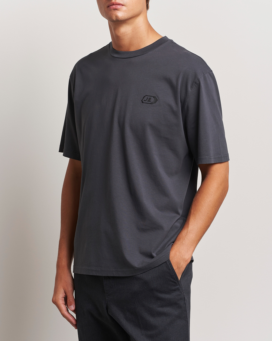 Men | T-Shirts | J.Lindeberg | Hale Logo T-Shirt Washed Black