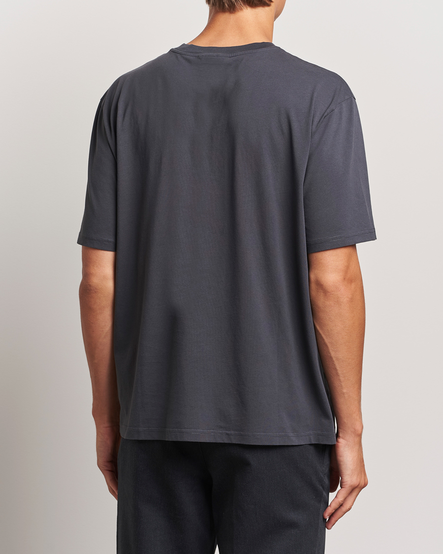 Men | T-Shirts | J.Lindeberg | Hale Logo T-Shirt Washed Black