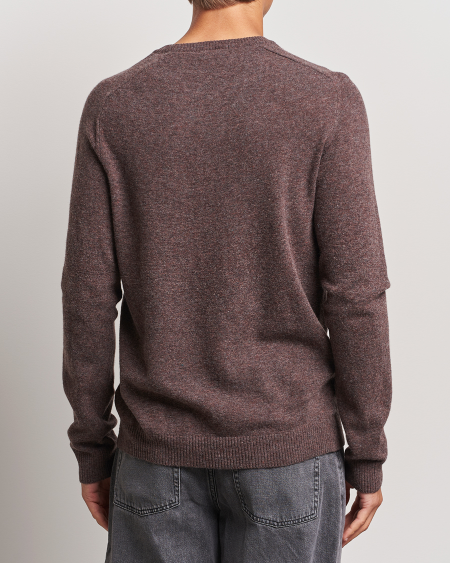 Men | Sweaters & Knitwear | KnowledgeCotton Apparel | Lambswool Roundneck Brown
