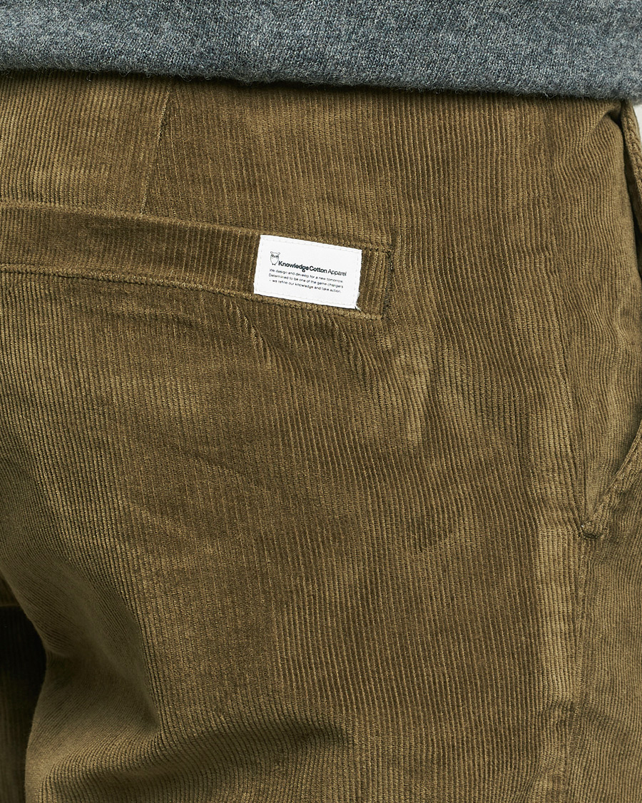 Men | Trousers | KnowledgeCotton Apparel | Chuck Regular Cord Trousers Olive