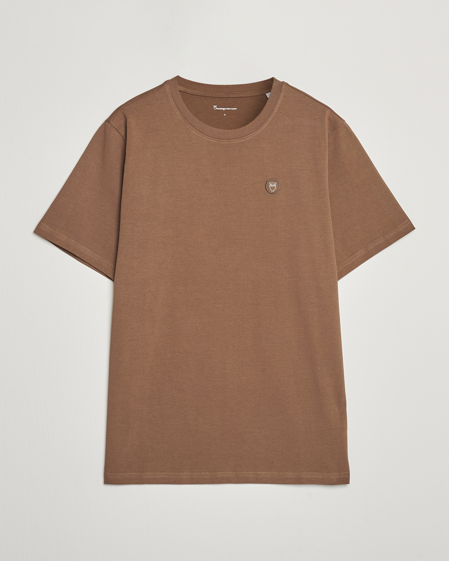 Men | T-Shirts | KnowledgeCotton Apparel | Loake Badge T-Shirt Brown