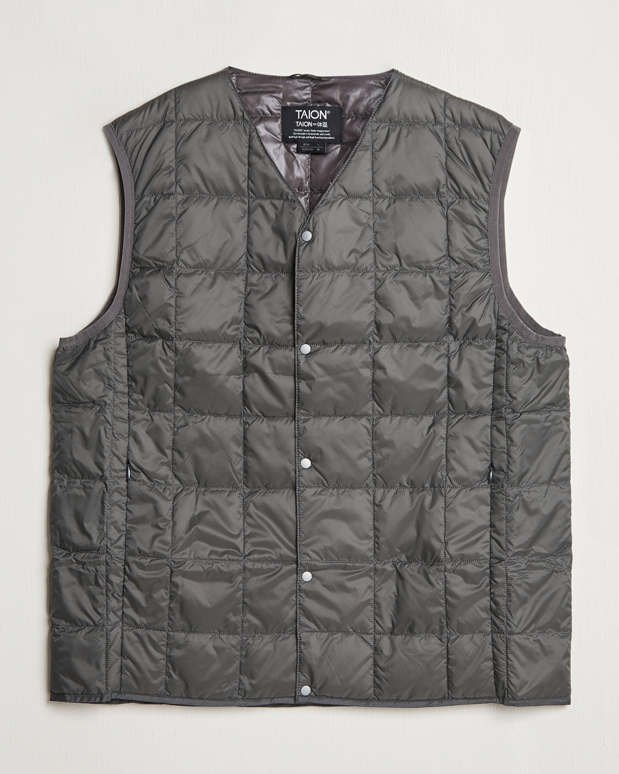 Men | Coats & Jackets | TAION | V-Neck Lightweight Down Vest Dark Grey