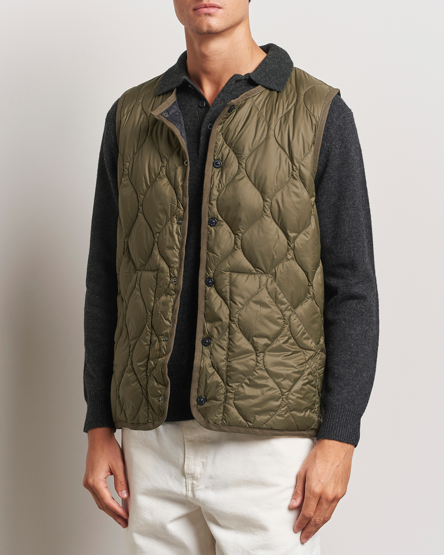 Men | Coats & Jackets | TAION | Military Crew Neck Down Vest Dark Olive