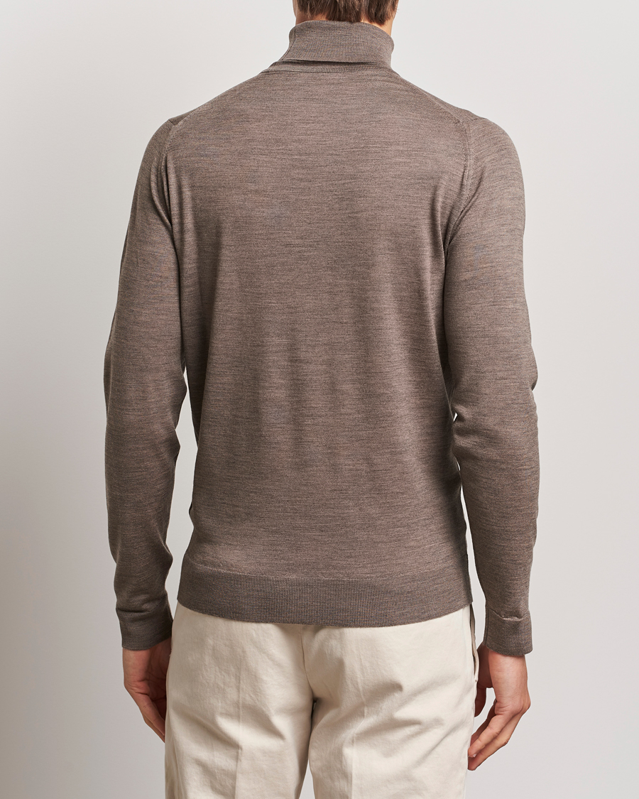 Men | Sweaters & Knitwear | John Smedley | Cherwell Extra Fine Merino Rollneck Mushroom Brown