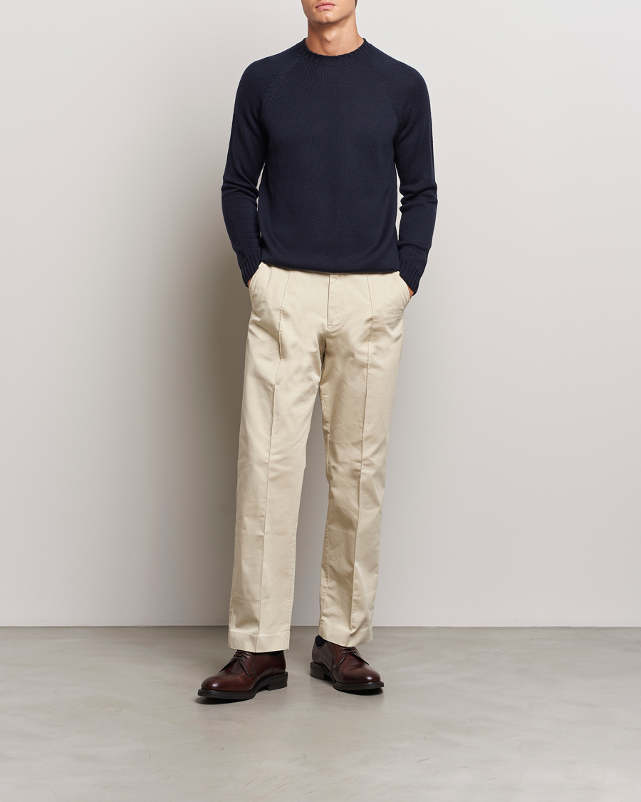 Men | Sweaters & Knitwear | John Smedley | Denver Extra Fine Merino Crew Neck Midnight